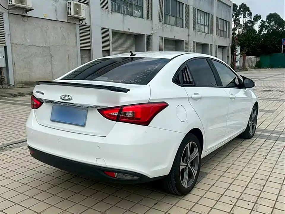 Chery Arrizo 5