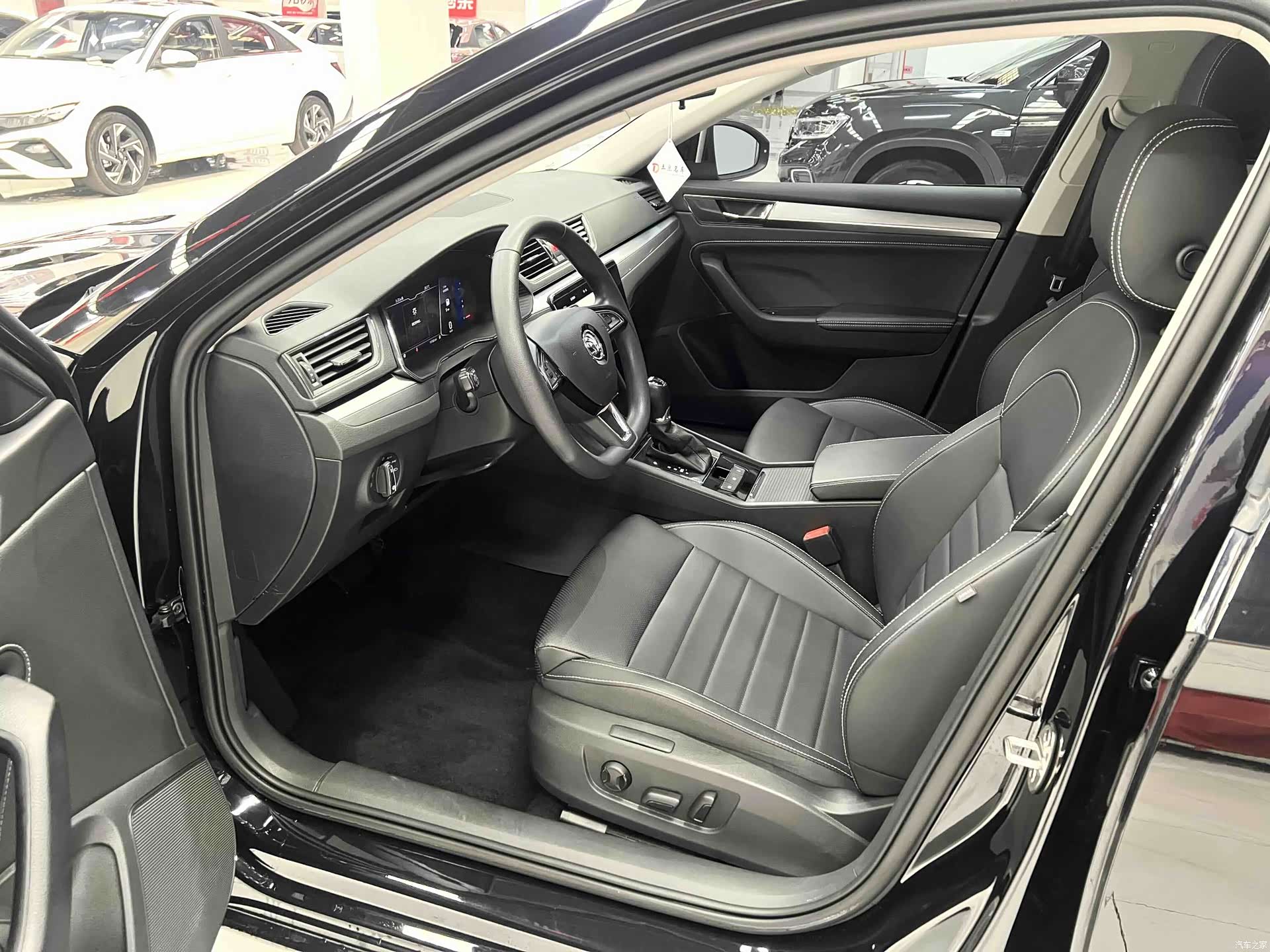 Skoda Superb, 2024 7
