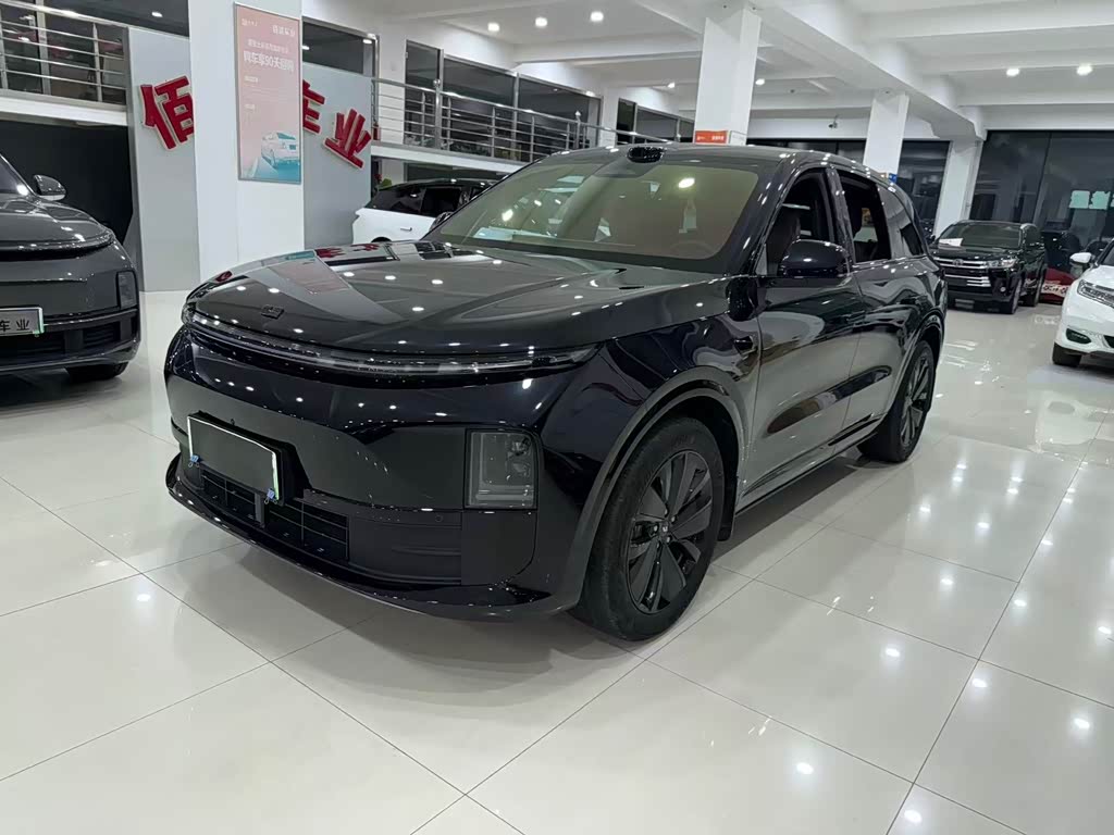 Li Auto L6