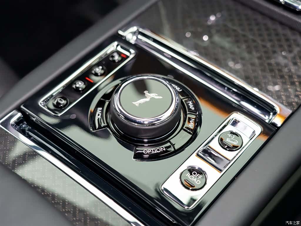 Rolls-Royce Cullinan, 2021 19