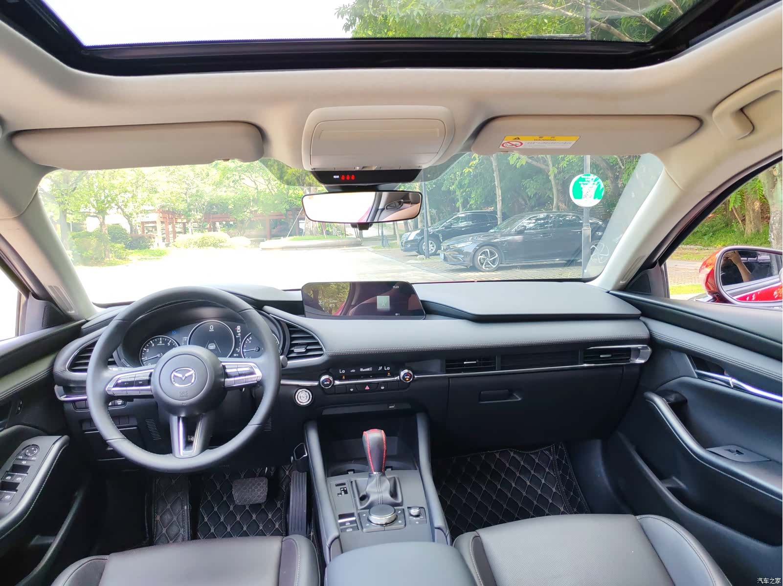 Mazda Mazda3, 2023 все фото