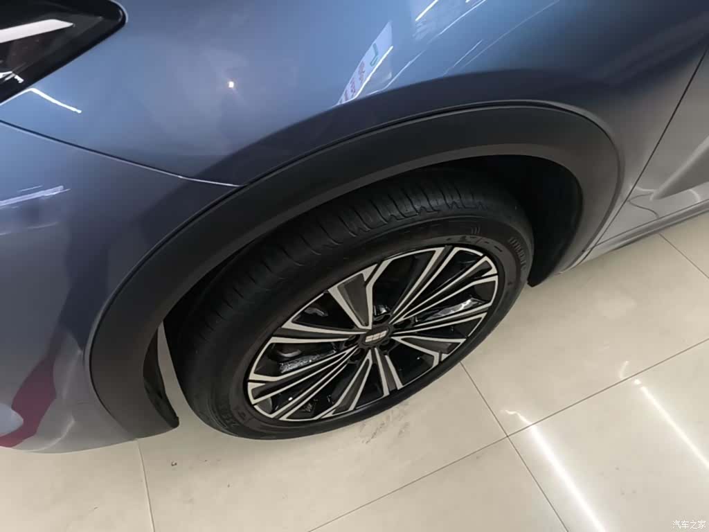 Geely 7, 2025 23