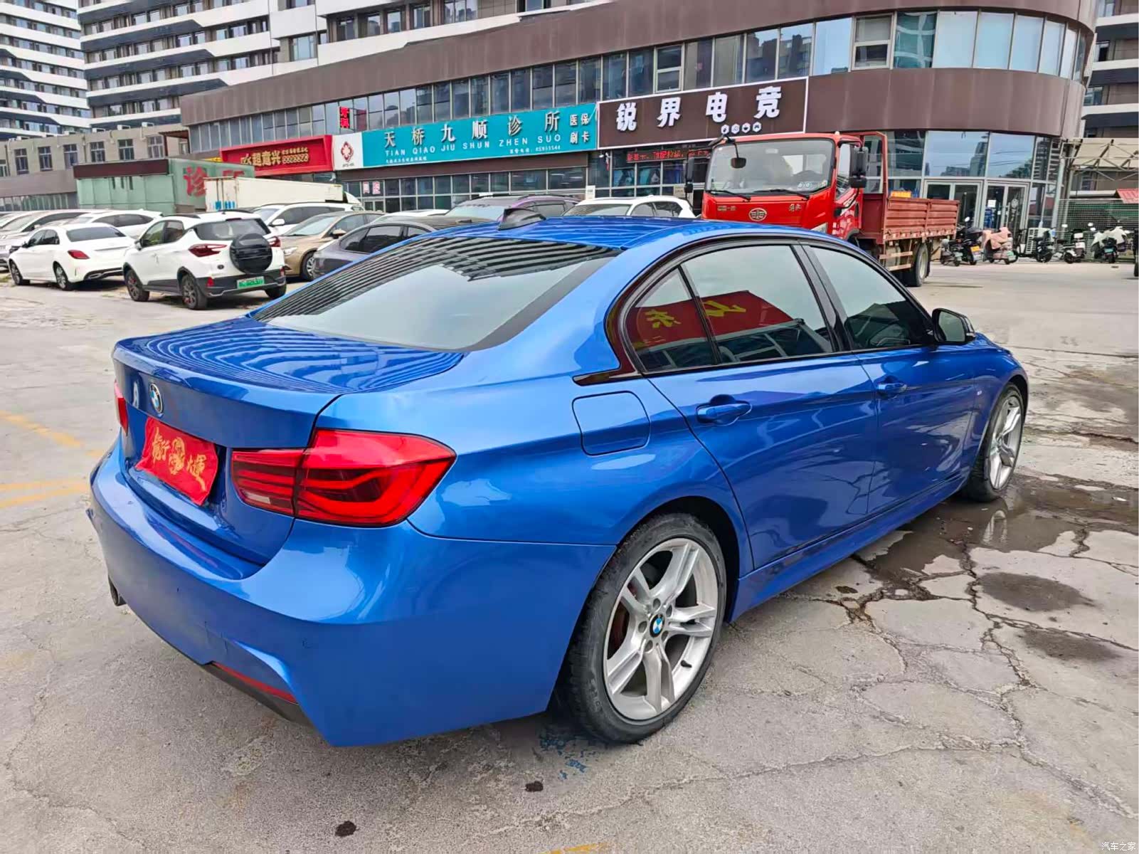 BMW 3 Series, 2018 все фото