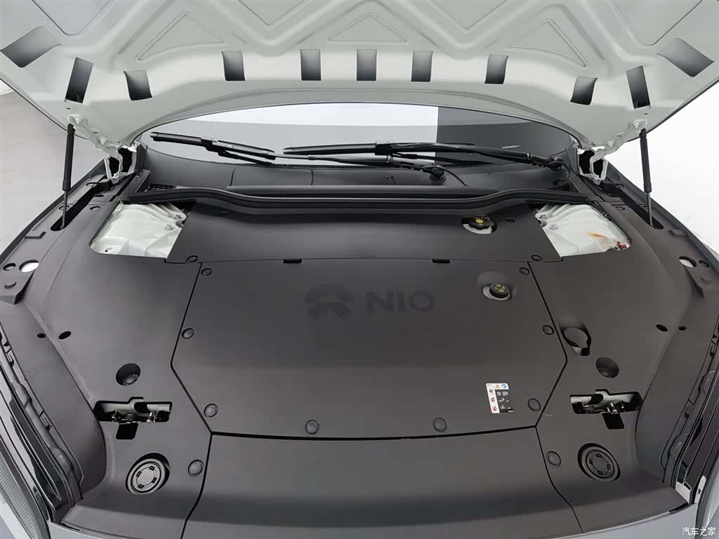 NIO ET5, 2024 6