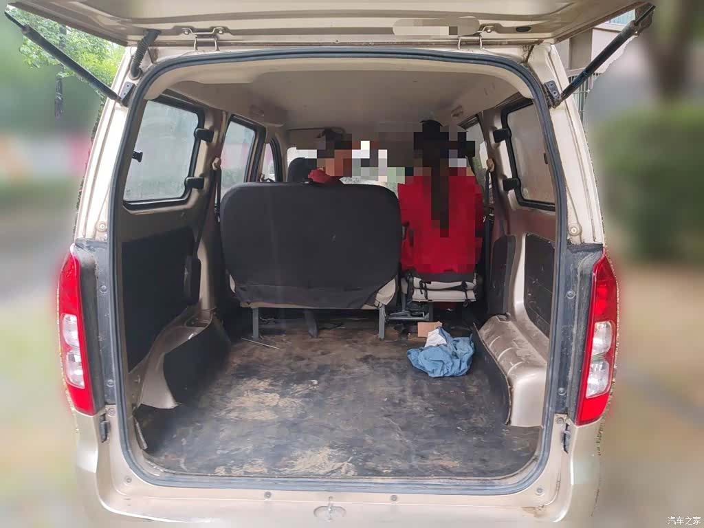 Wuling Hongguang, 2021 10