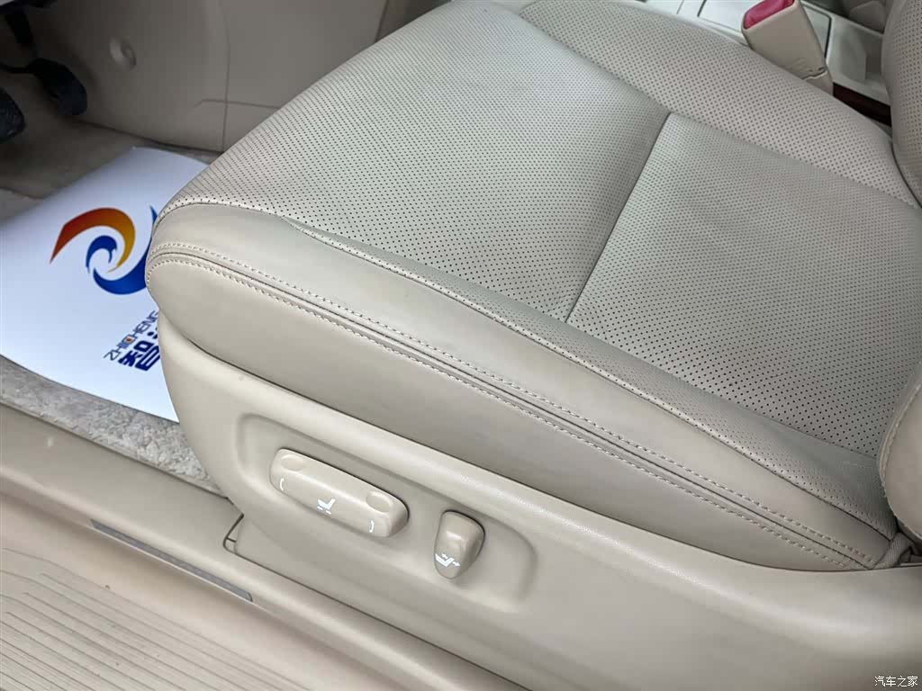 Toyota Alphard, 2011 13