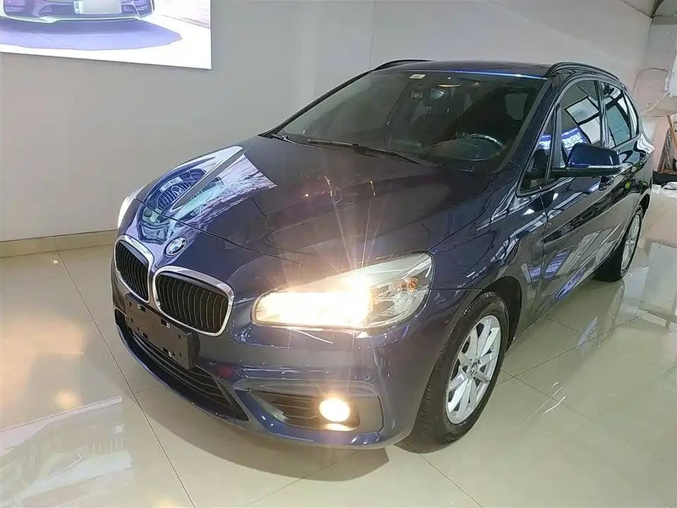 BMW 2 series station wagon