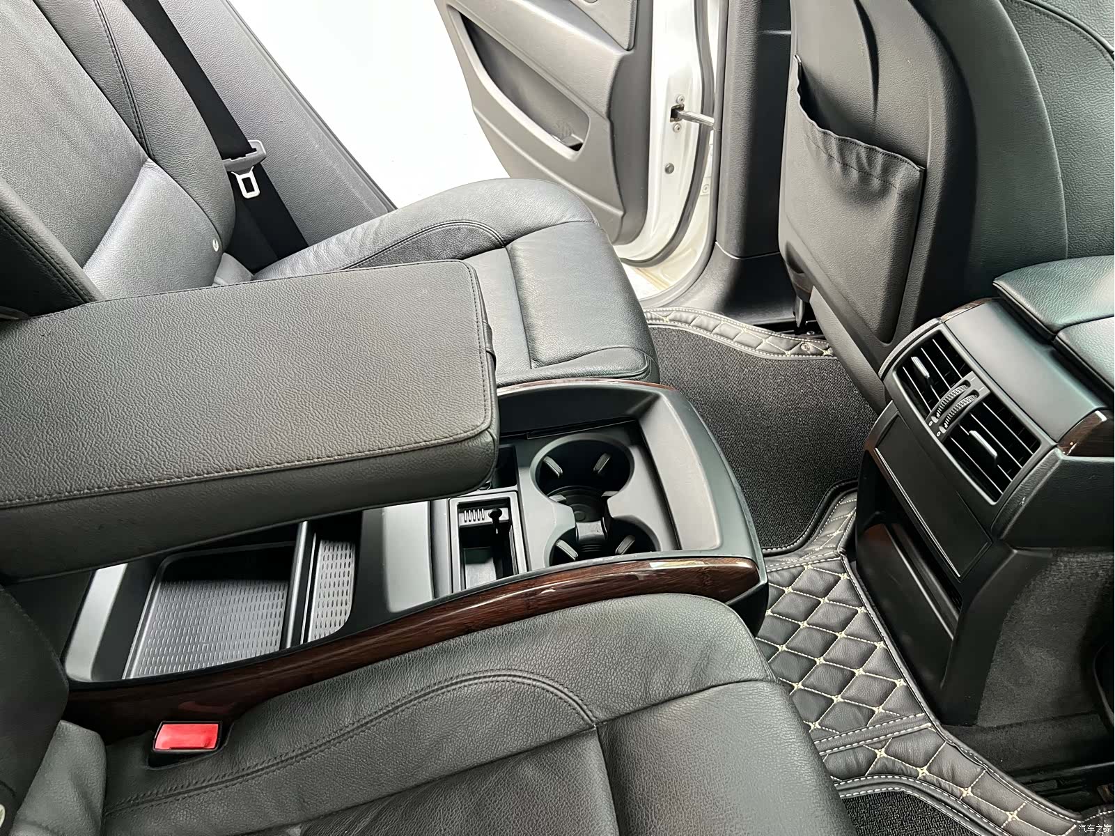 BMW X6, 2012 15