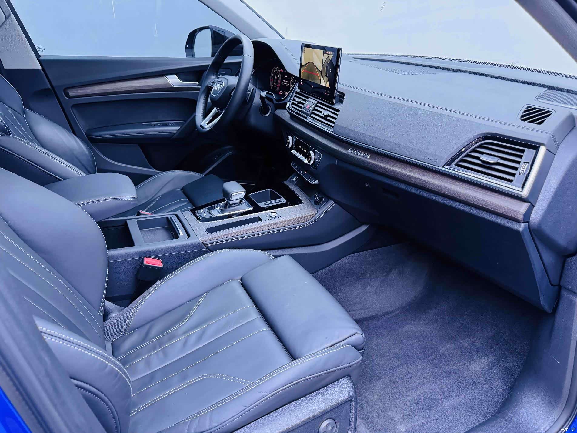Audi Q5L, 2021 10
