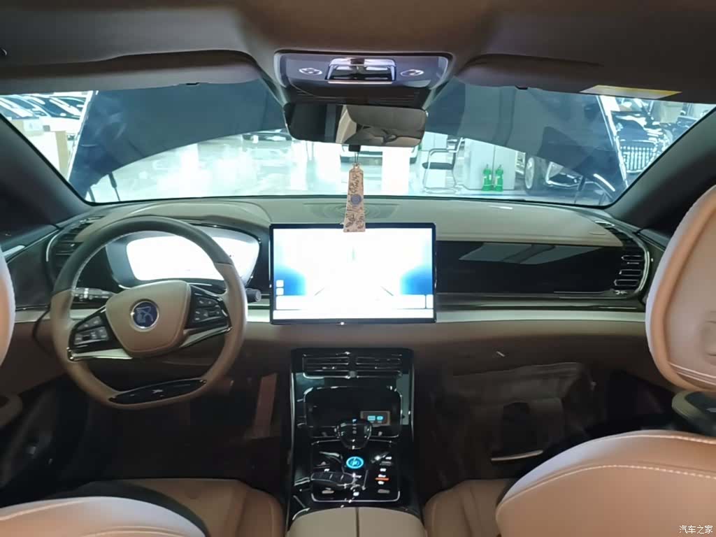 BYD Han, 2024 10