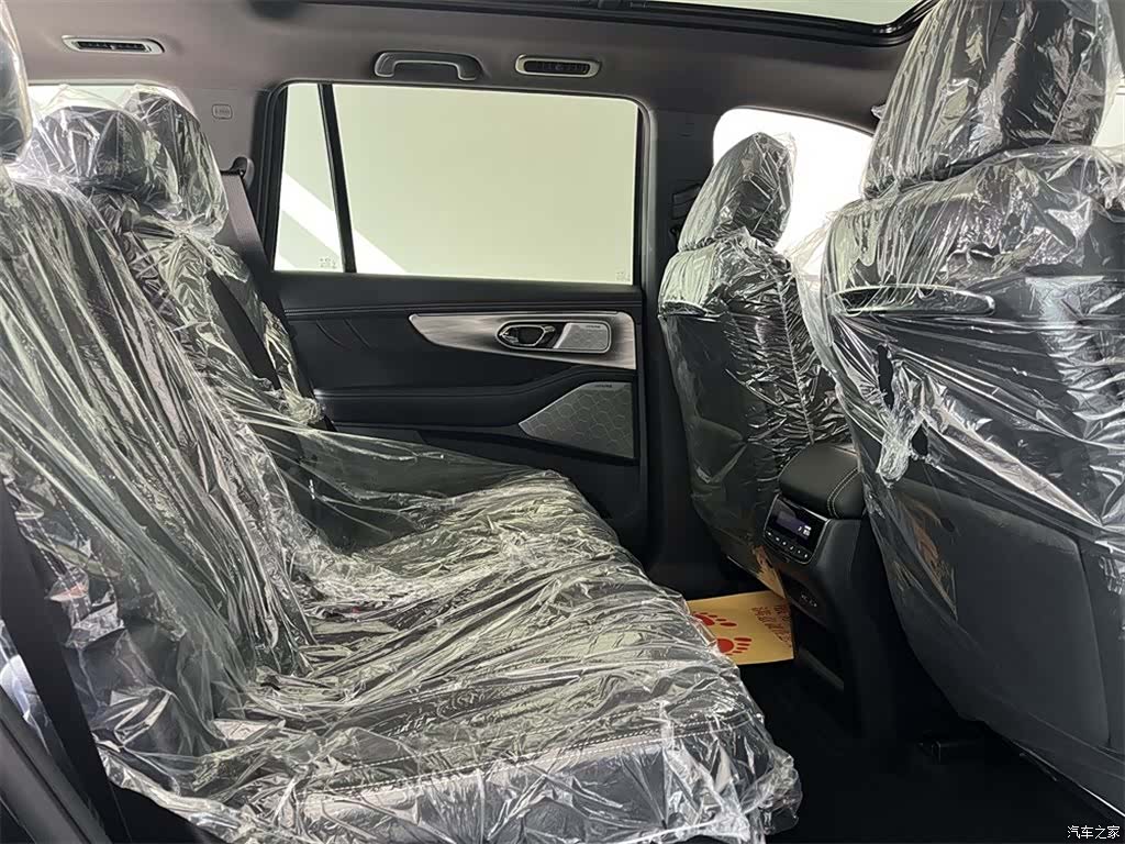 Trumpchi ES9, 2026 8