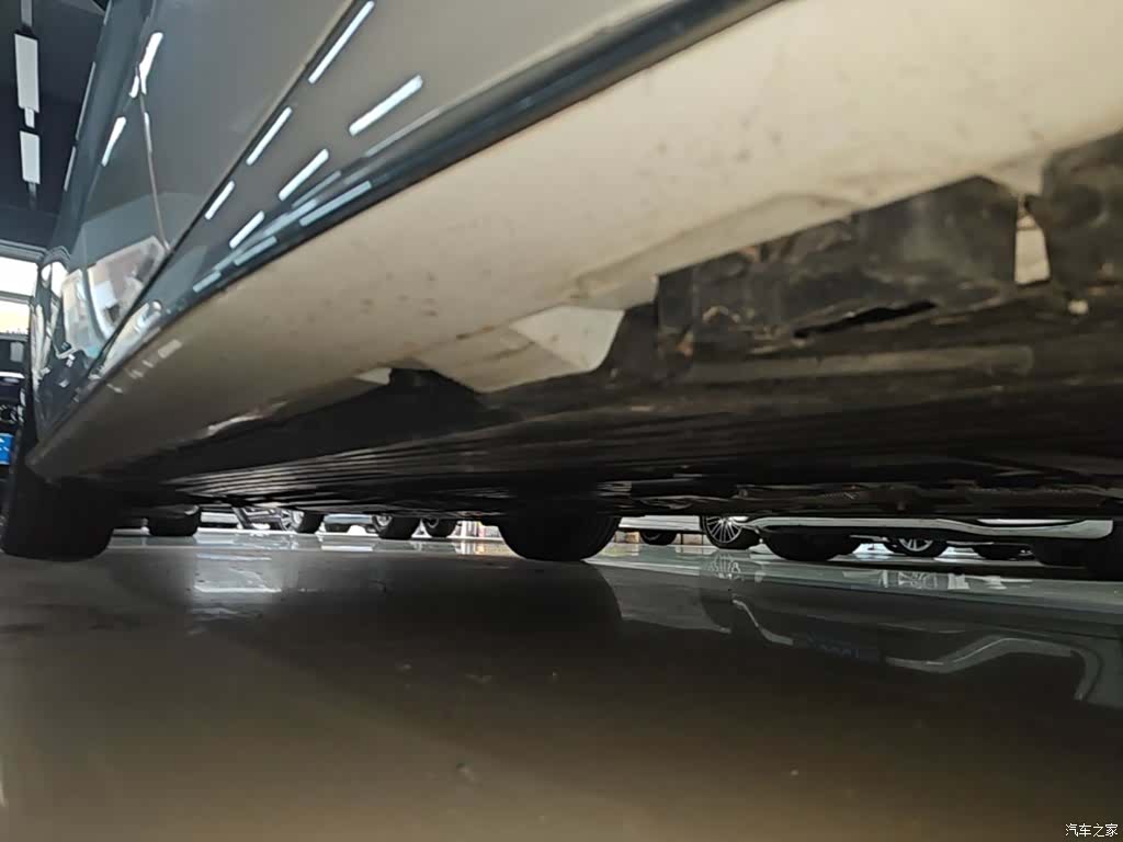 Mercedes-Benz C-Class, 2024 22