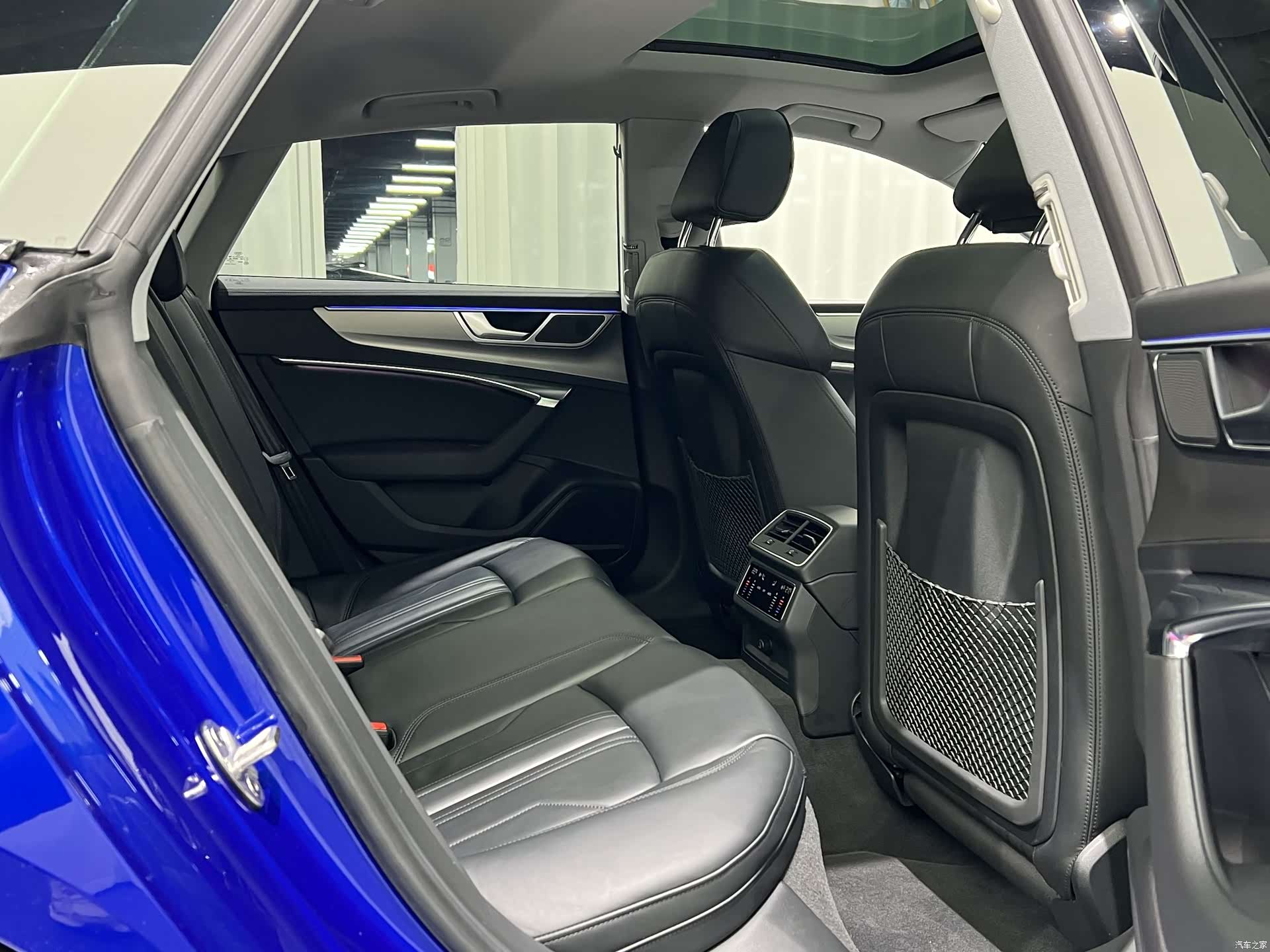 Audi A7, 2022 все фото