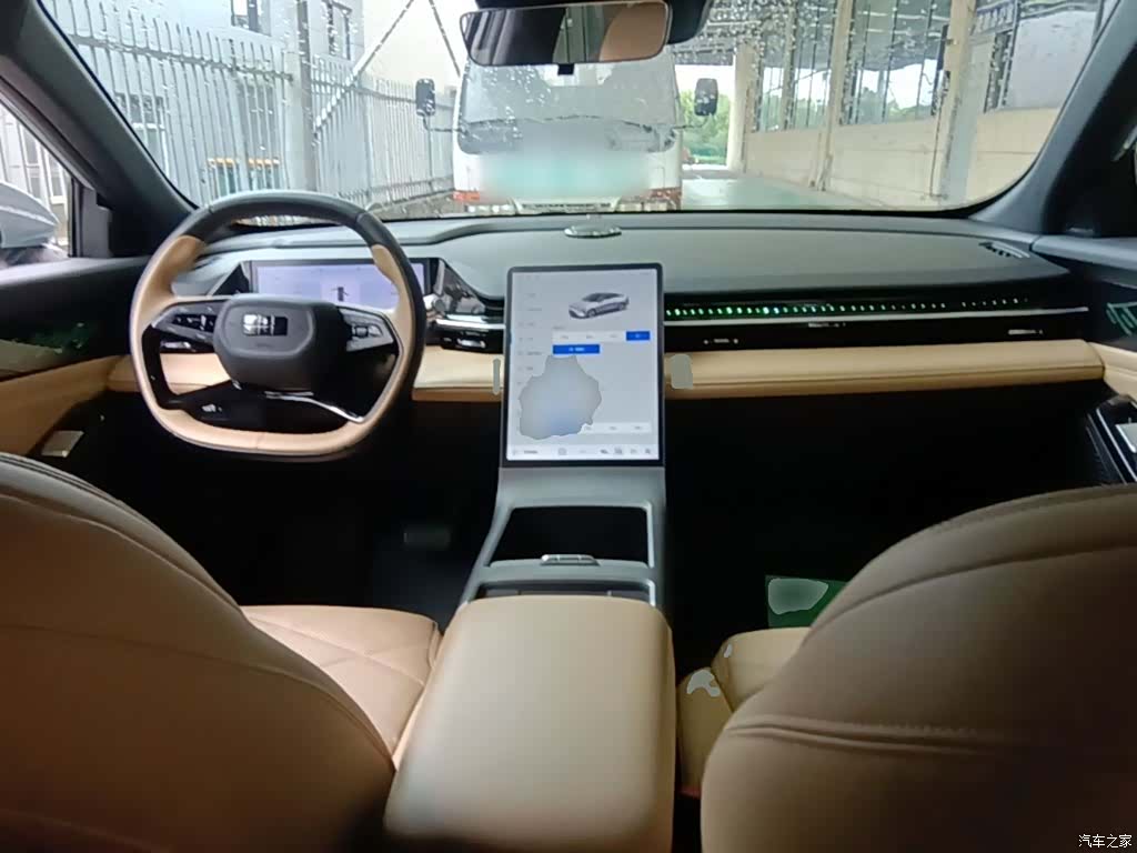 Geely Galaxy L6, 2024 10
