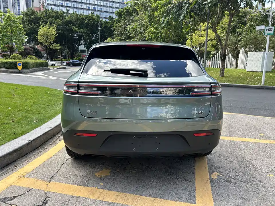 AITO Ask the world M5