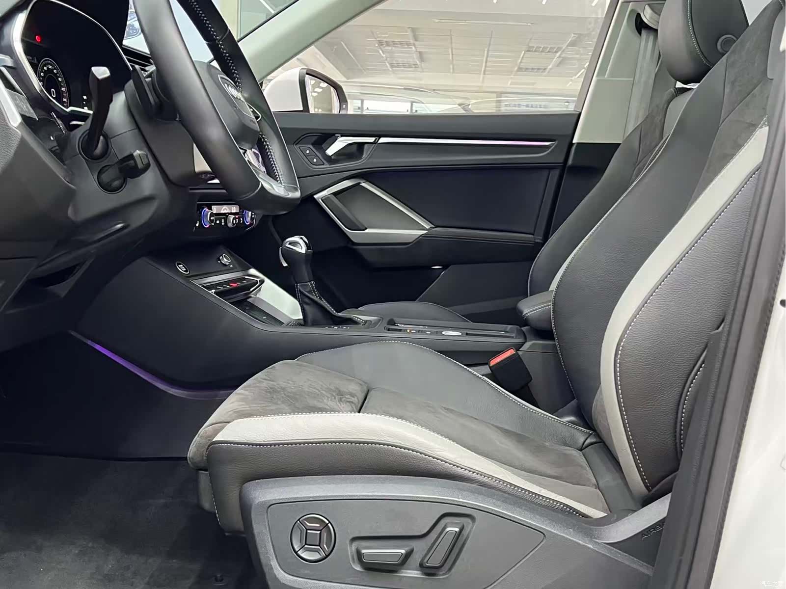 Audi Q3, 2022 14
