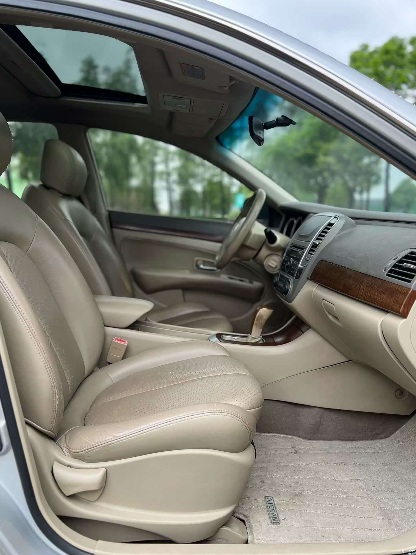 Nissan Sylphy, 2012 7
