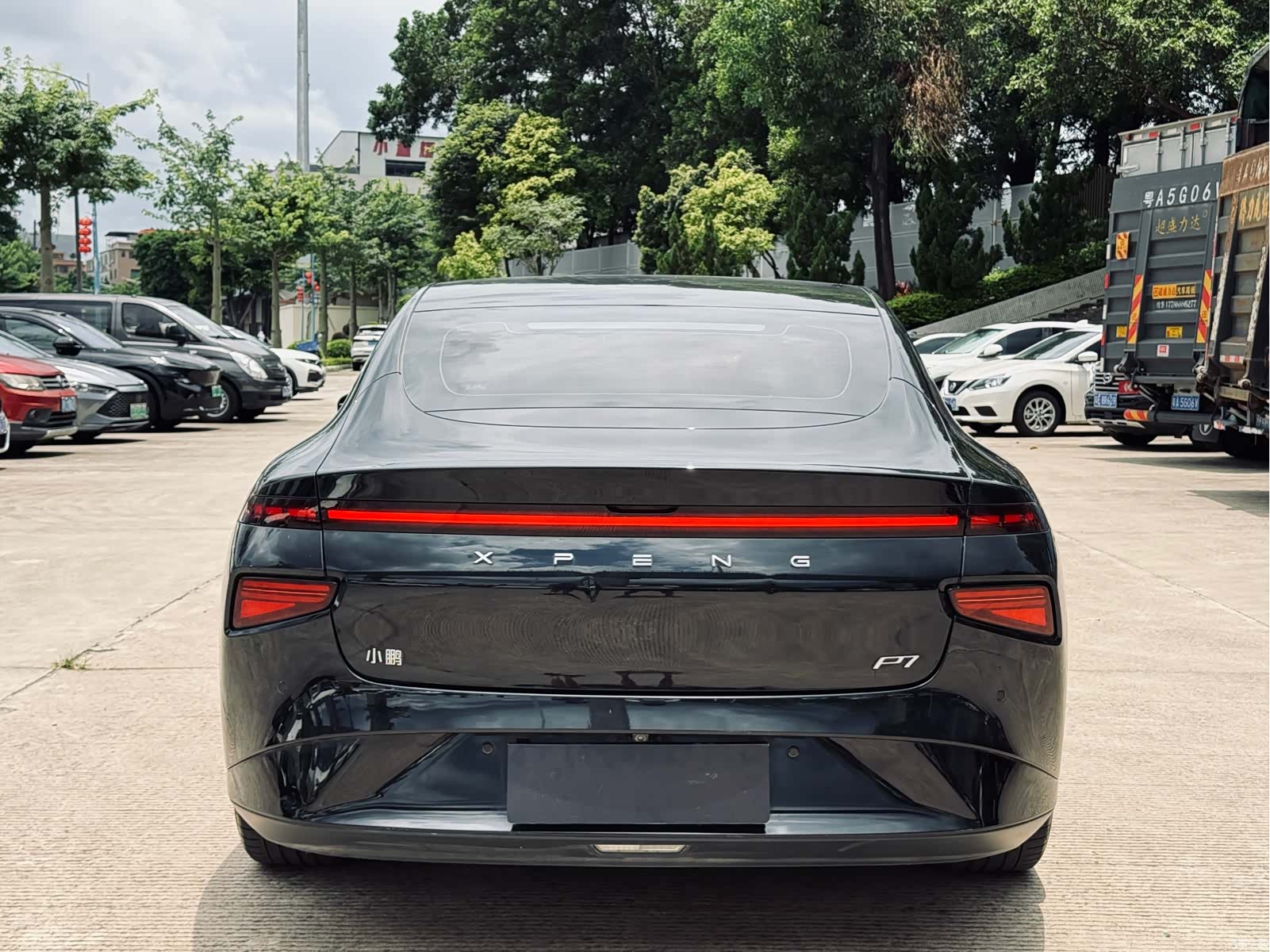 Xpeng P7, 2023 все фото
