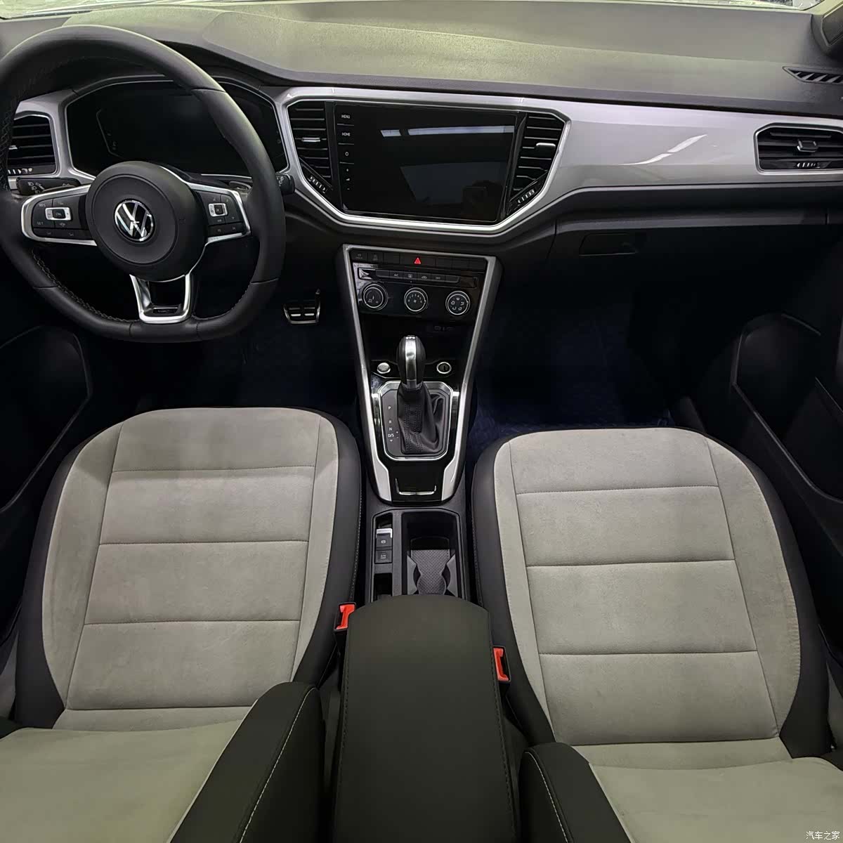 Volkswagen T-ROC, 2022 10