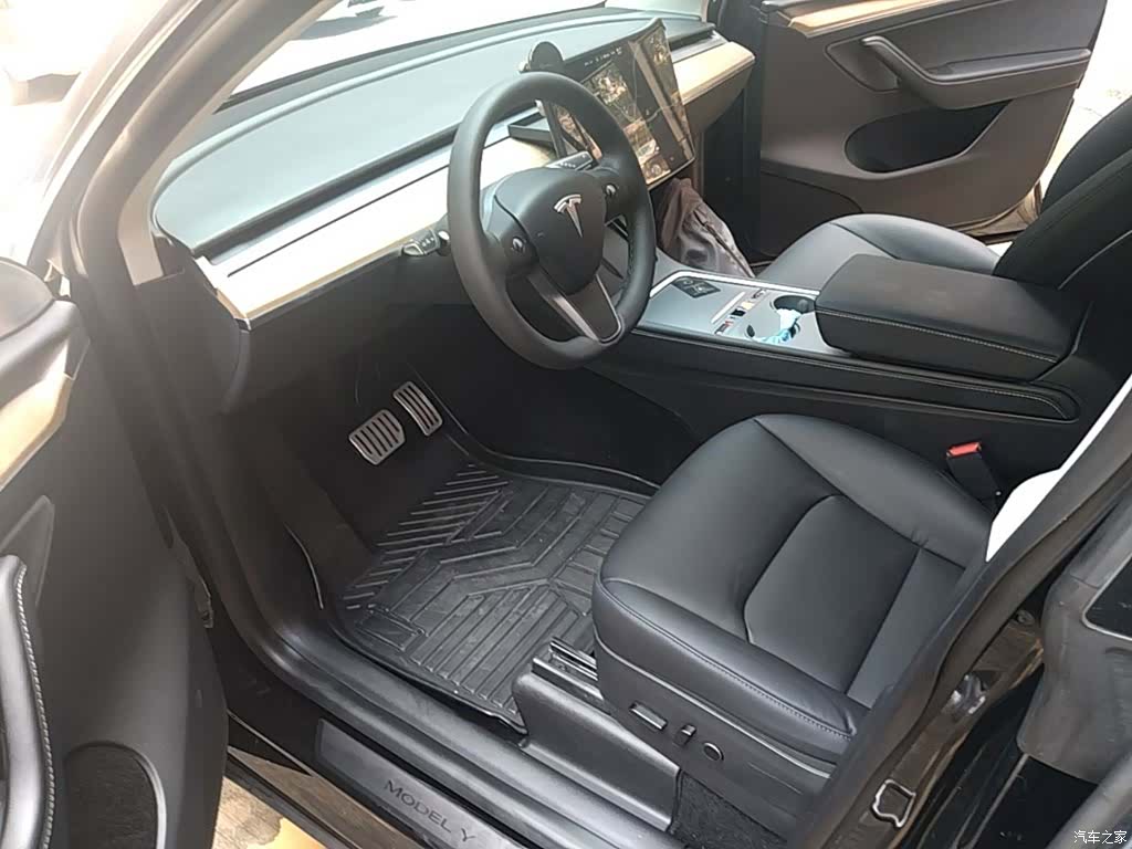 Tesla Model Y, 2021 16