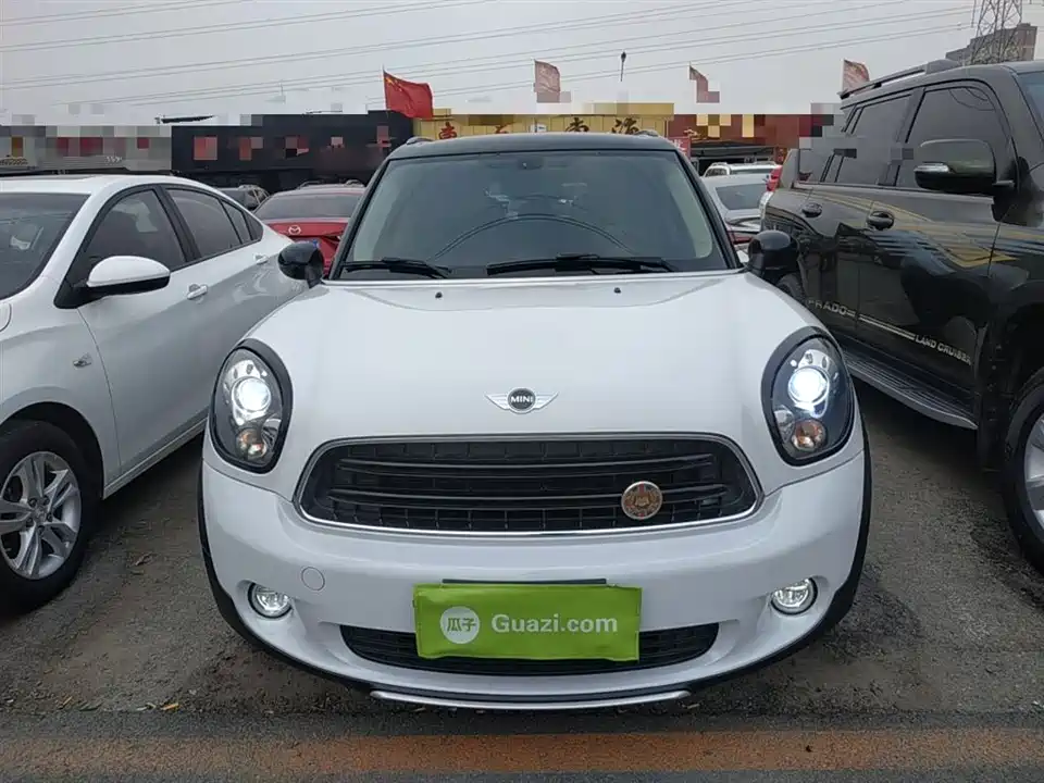 MINI COUNTRYMAN