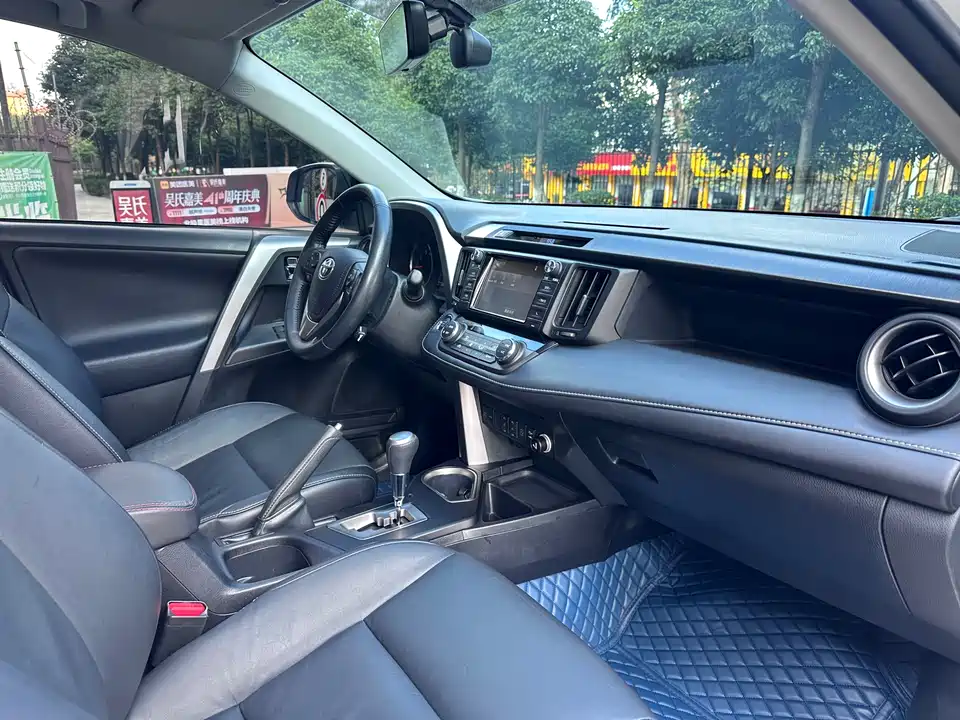 Toyota RAV4 Rongfang