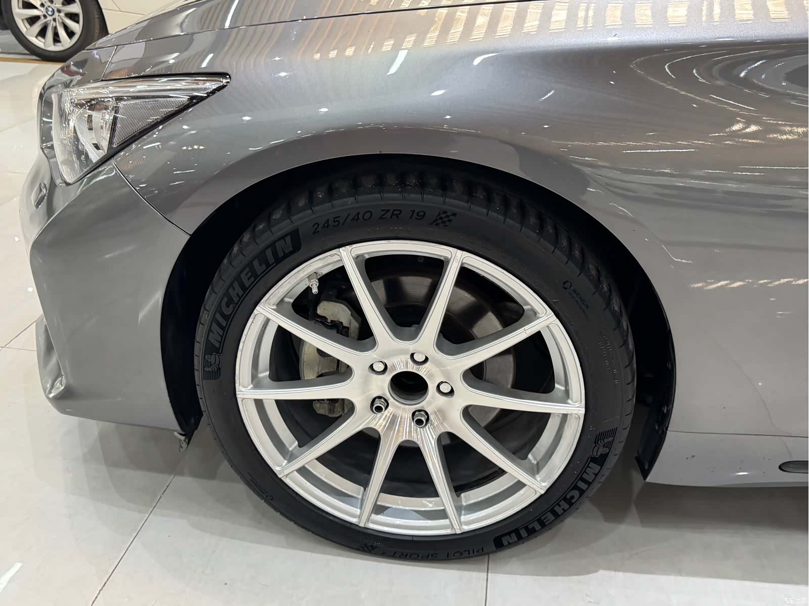 Infiniti Q50L, 2017 12