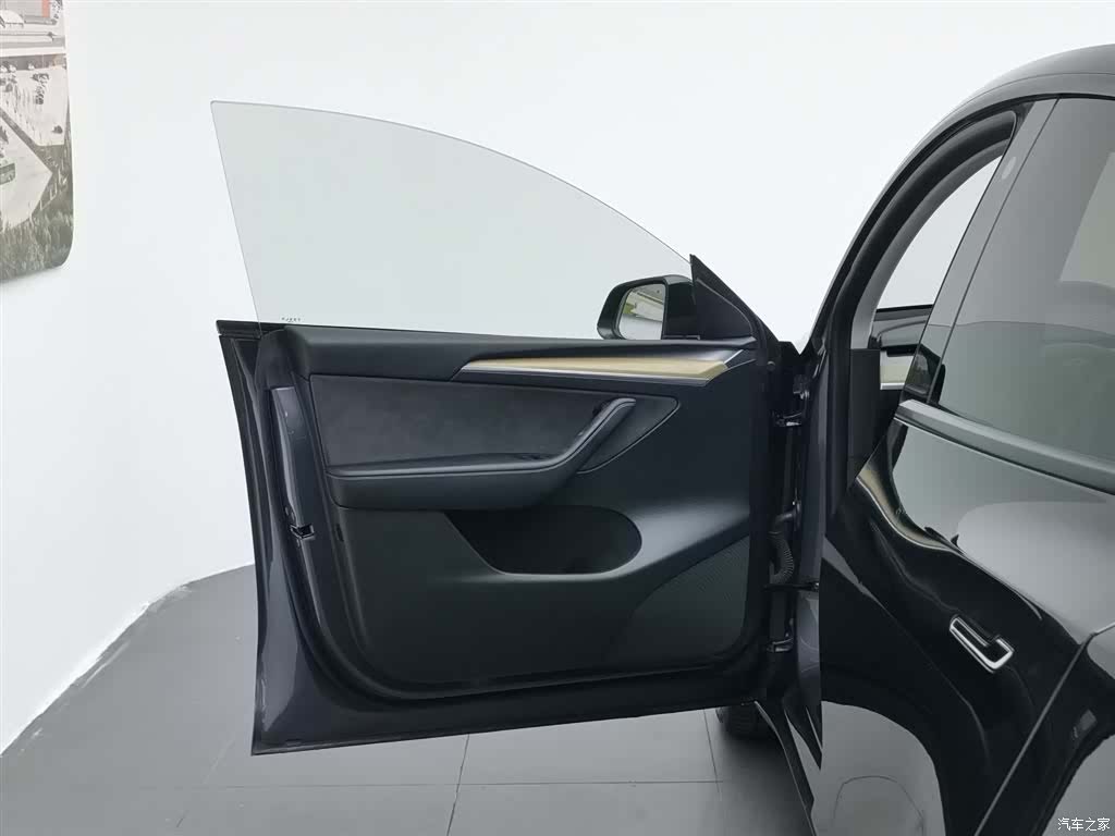 Tesla Model Y, 2022 8