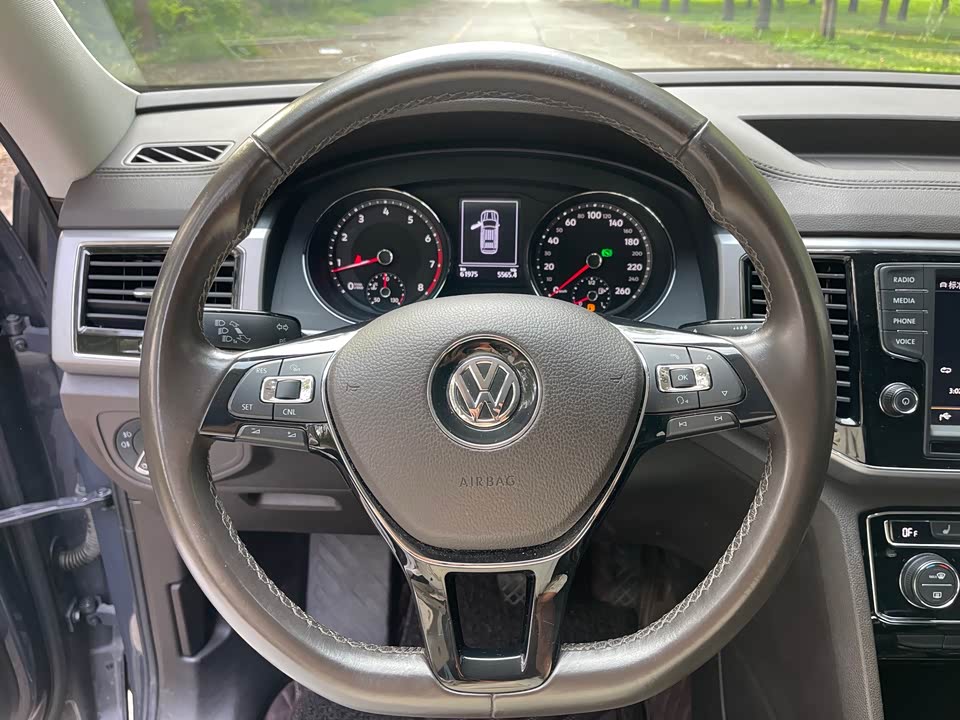 Volkswagen Tourang