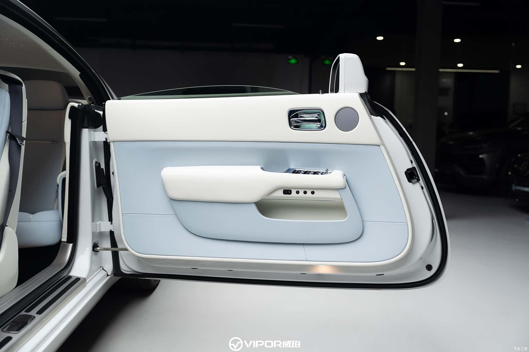 Rolls-Royce Wraith, 2020 12