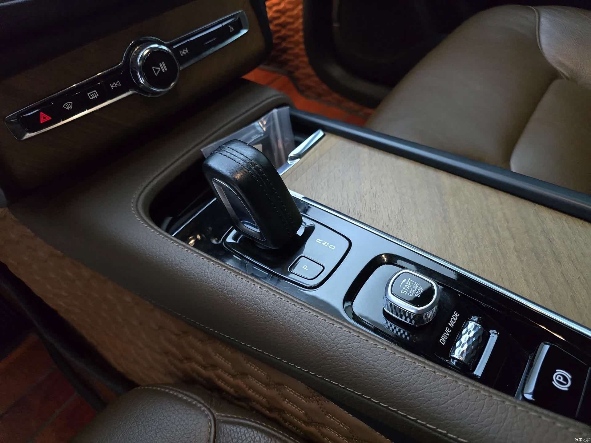 Volvo XC90, 2020 4