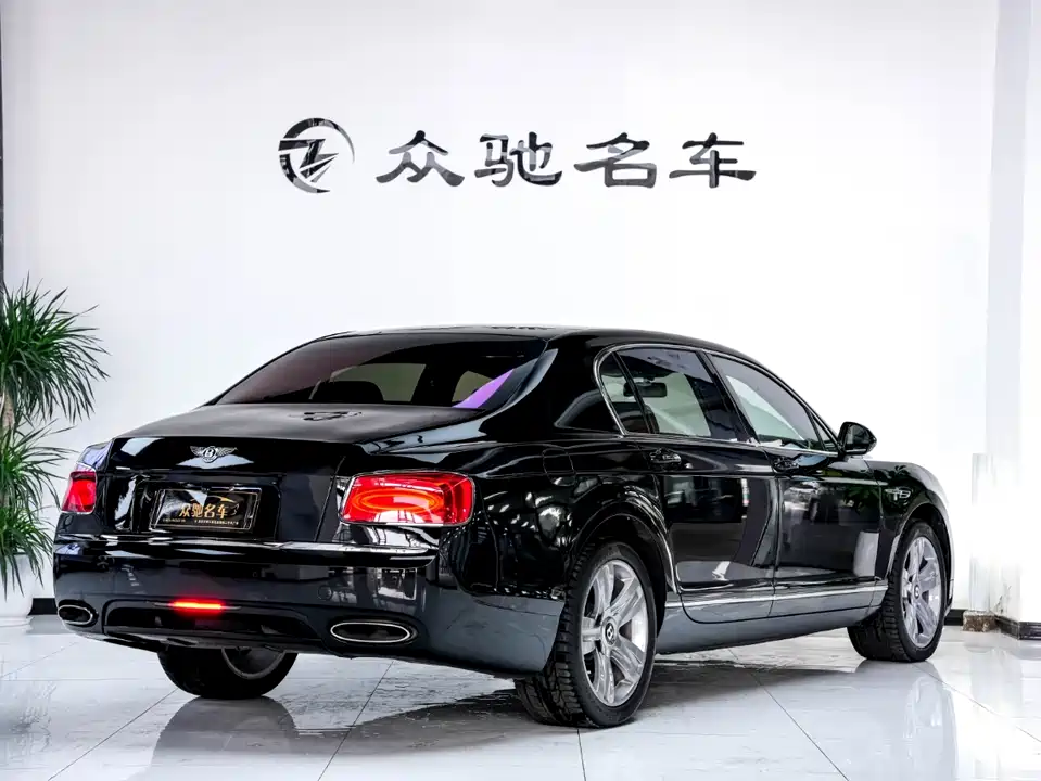 Bentley Flying