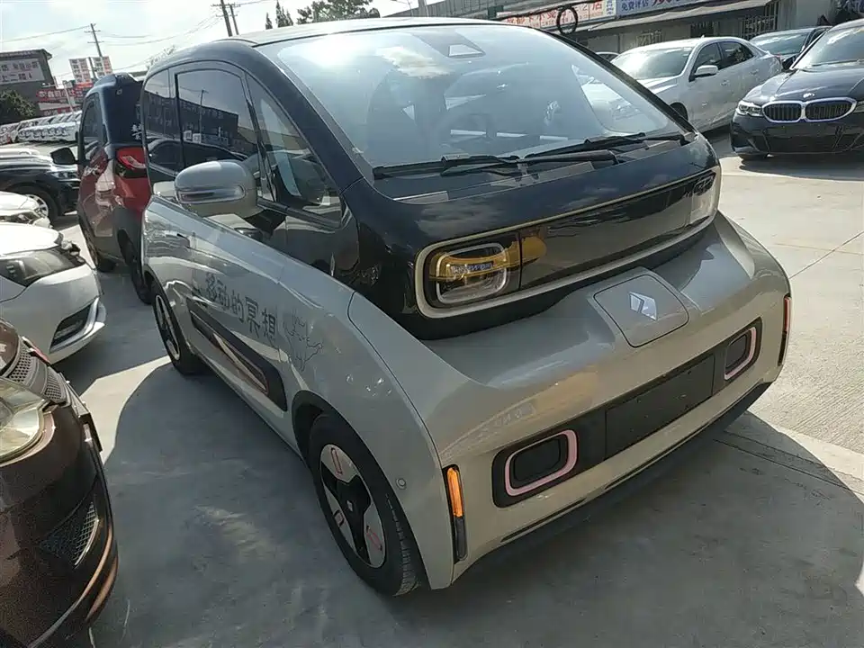Baoding KiWi EV