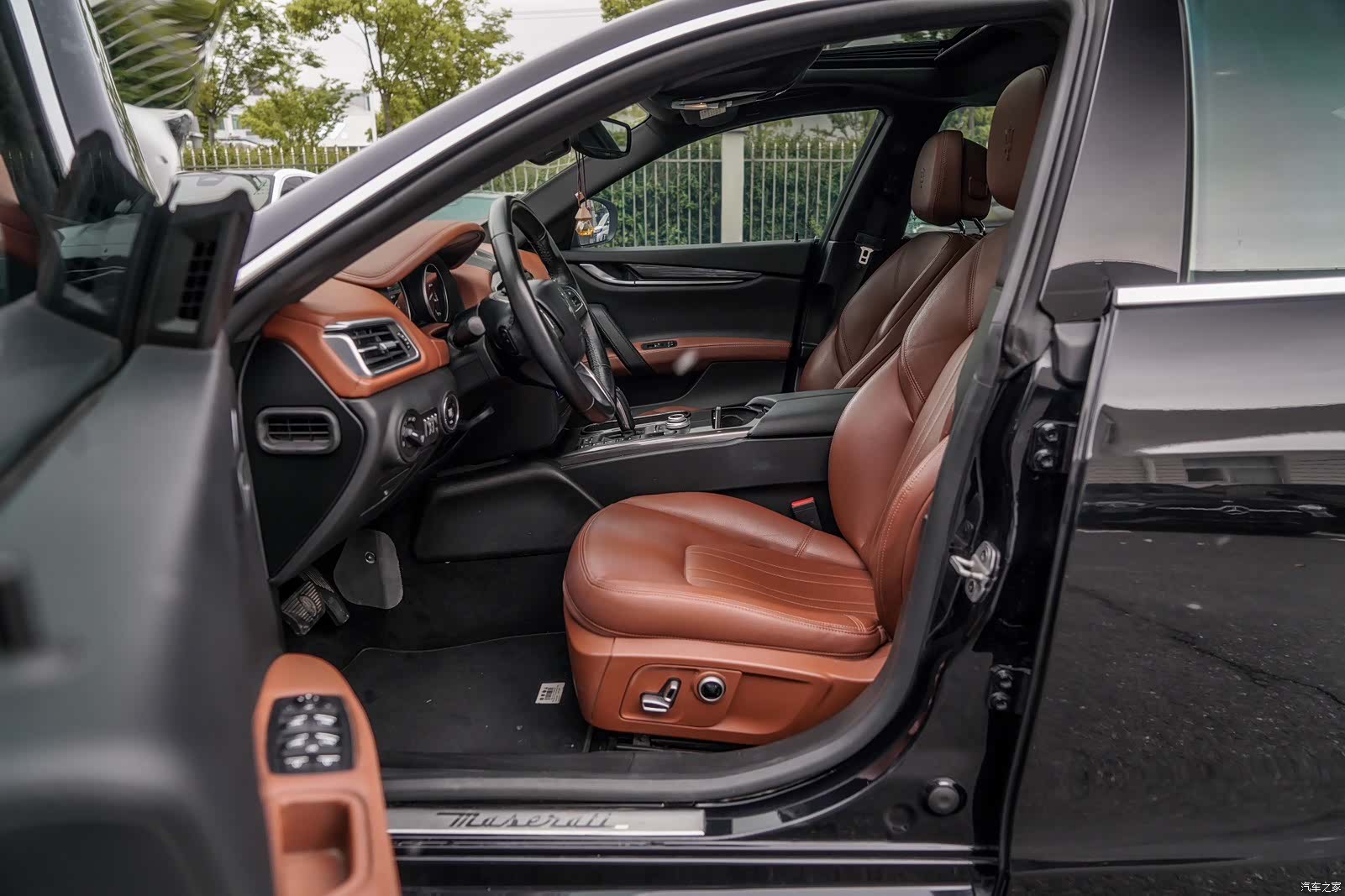 Maserati Ghibli, 2021 11