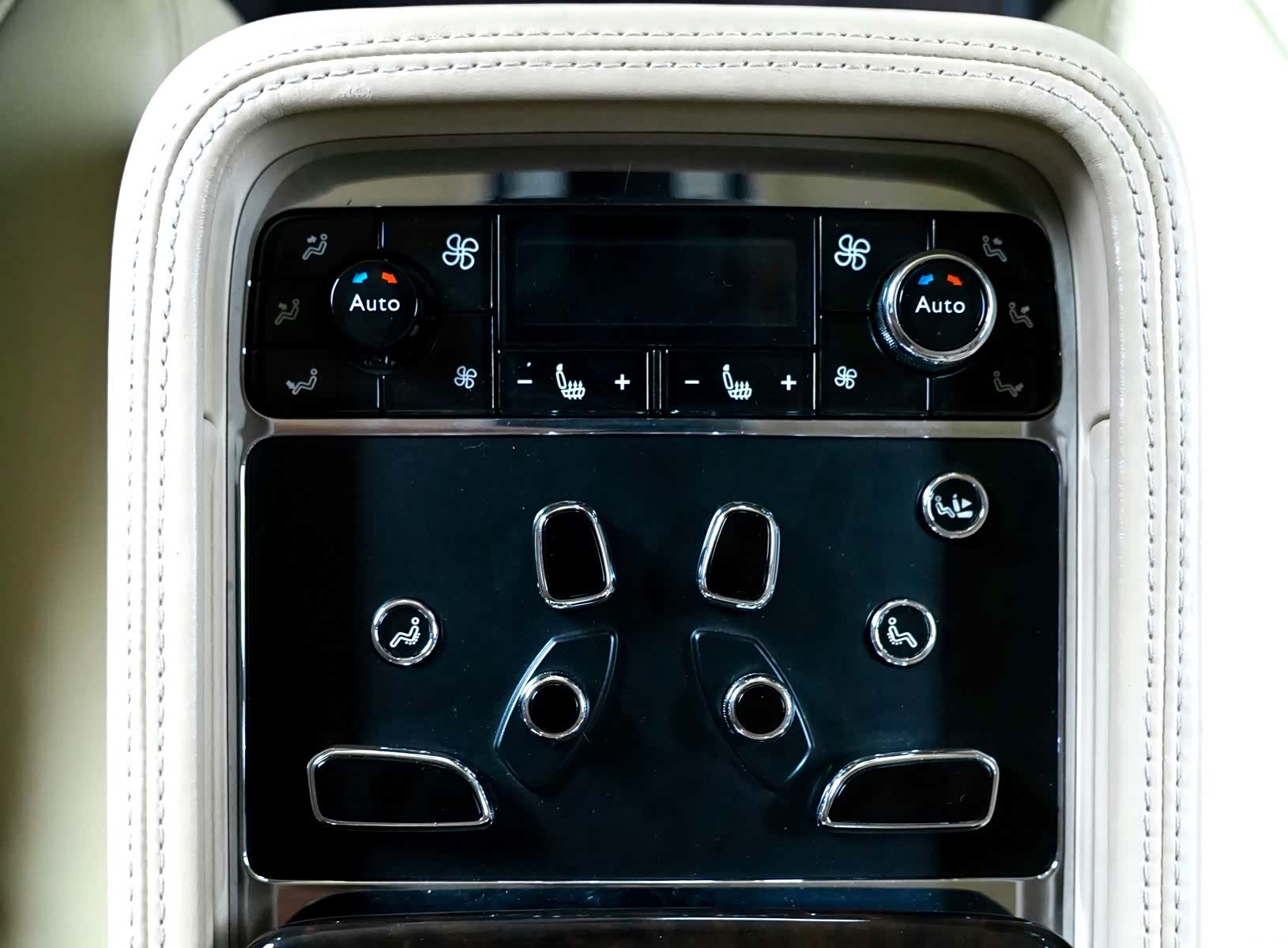 Bentley Mulsanne, 2011 17