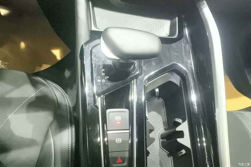 Geely Preface, 2024 16