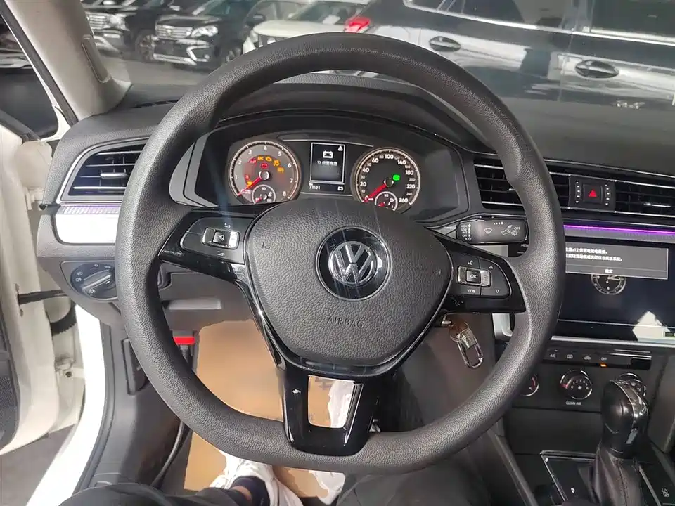 Volkswagen Lingdu