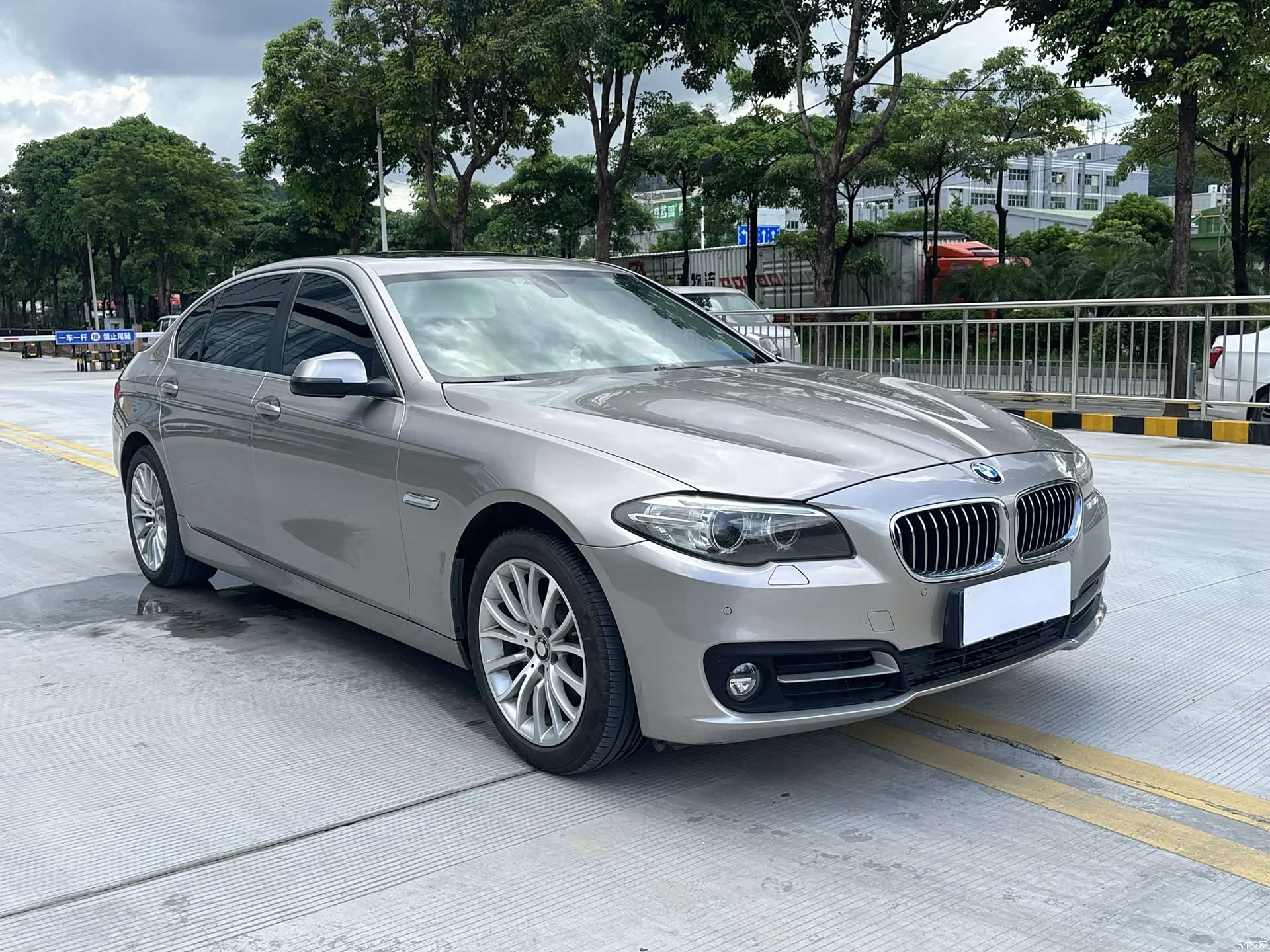 BMW 5 Series, 2014 4