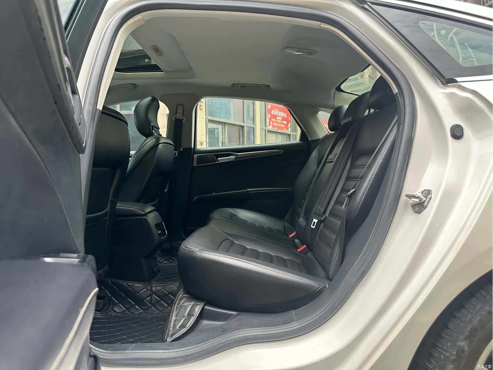 Ford Mondeo, 2018 10