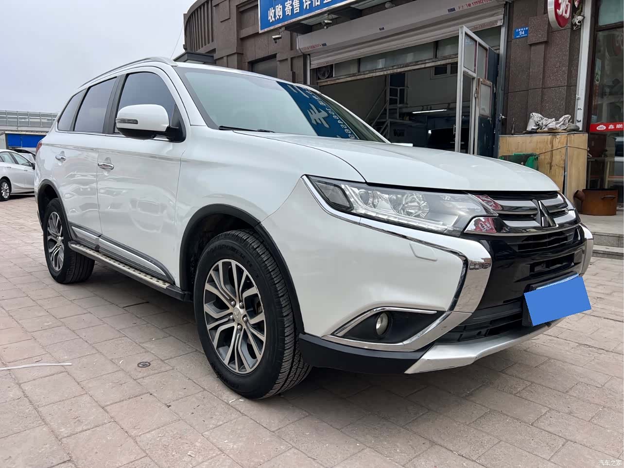 Mitsubishi Outlander, 2017 3