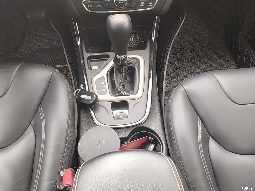 Jeep Cherokee, 2016 10