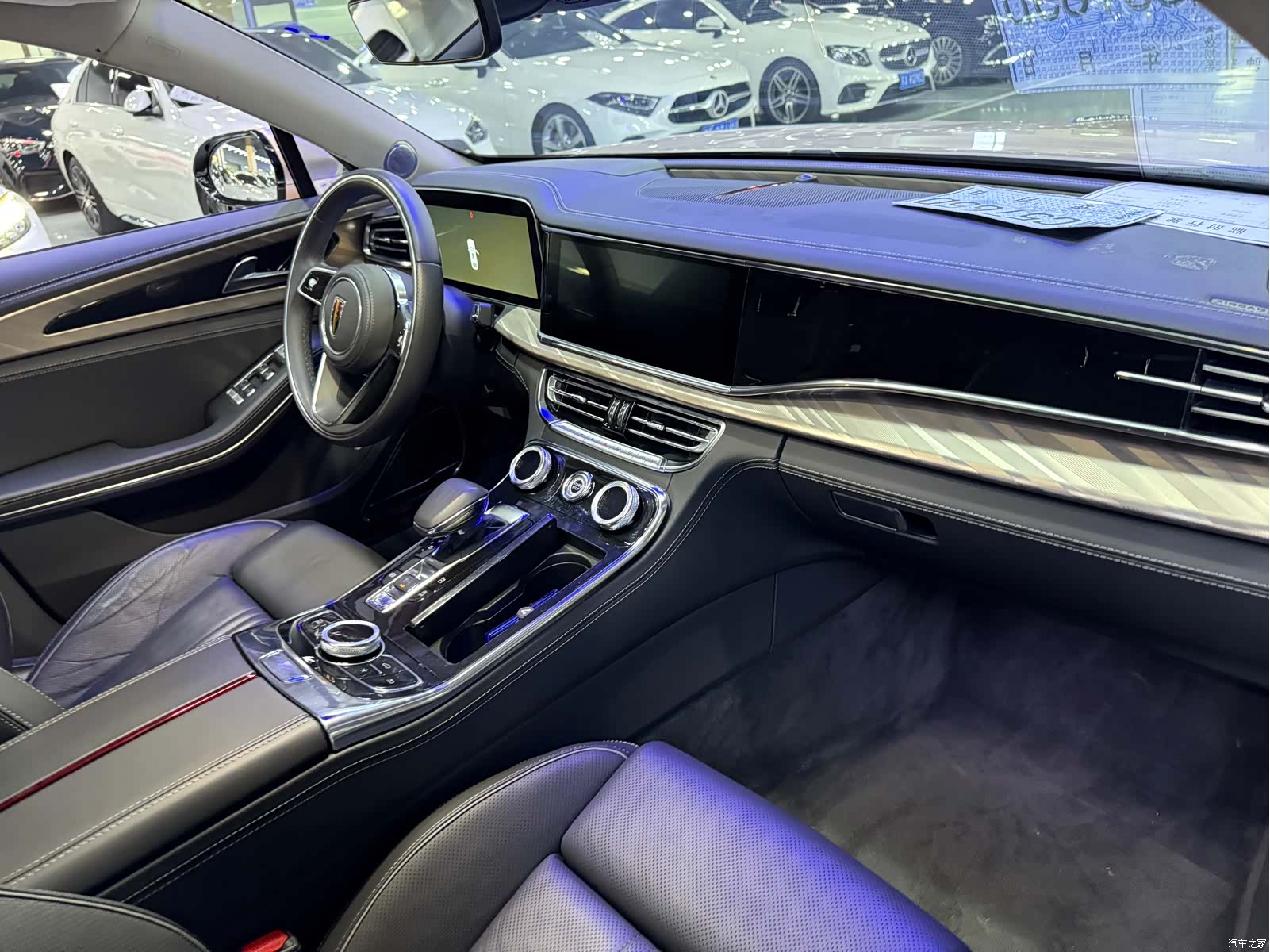 Hongqi H9, 2020 12