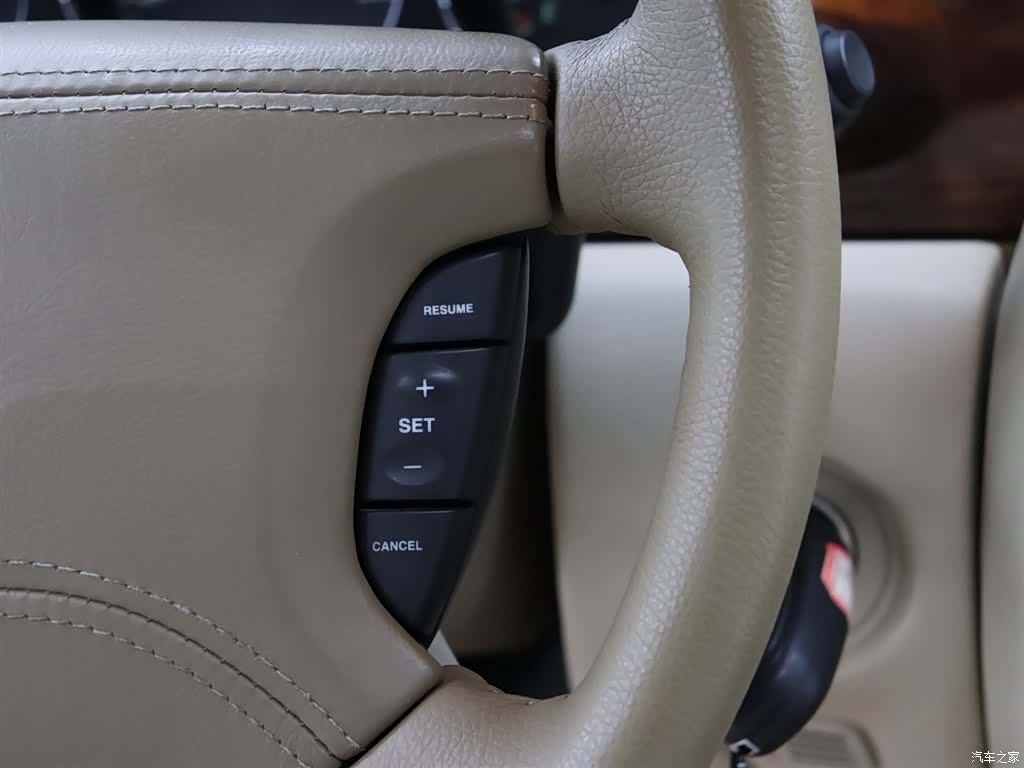 Jaguar XJ, 2005 16