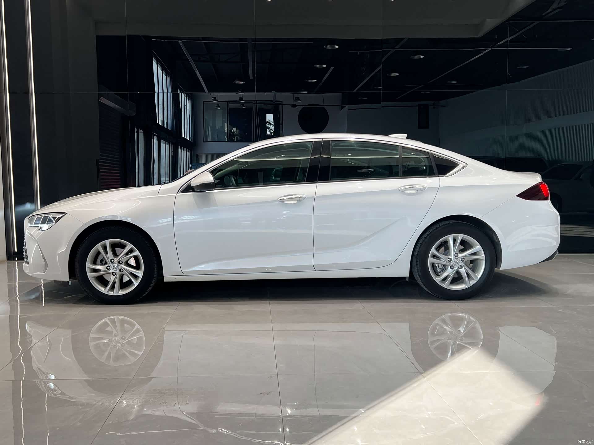 Buick Regal, 2023 4