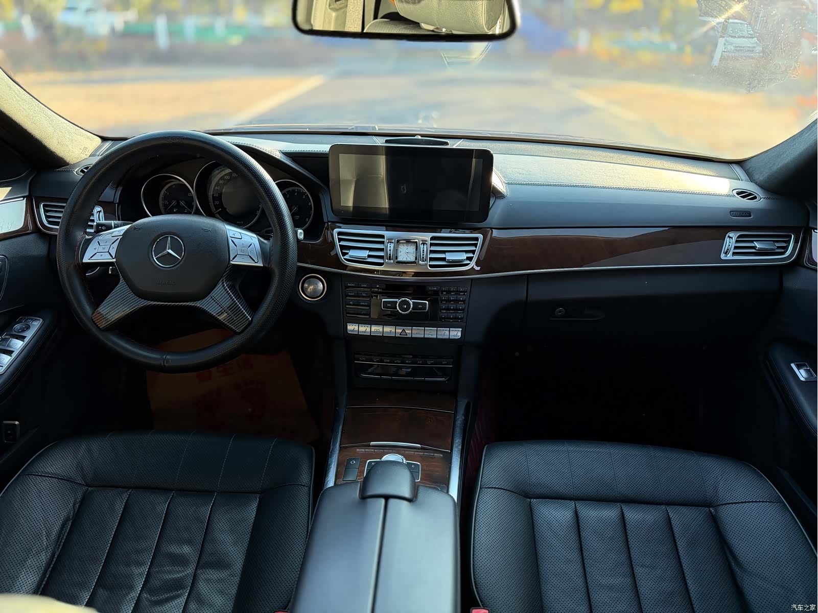Mercedes-Benz E-Class, 2015 20
