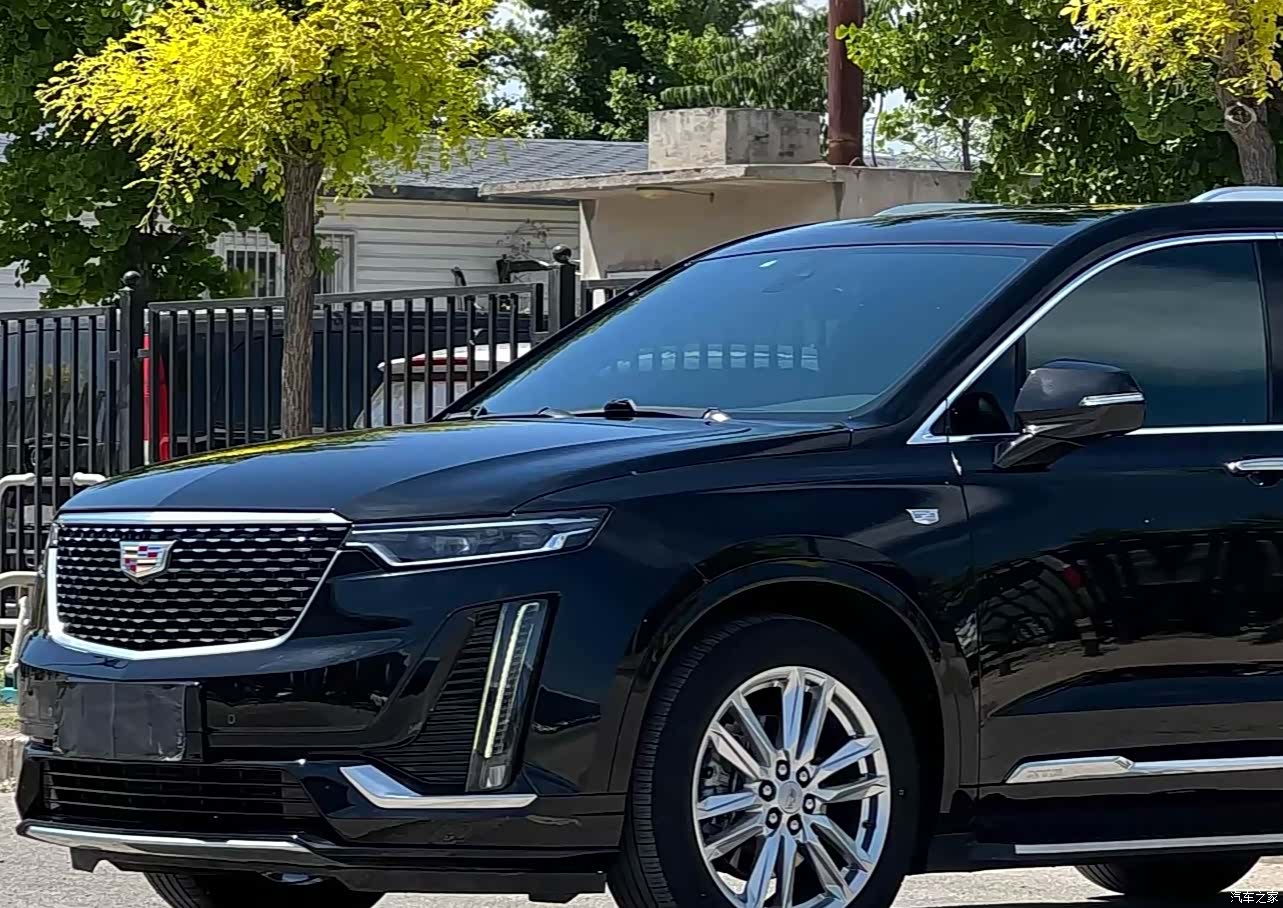 Cadillac XT6, 2021 1