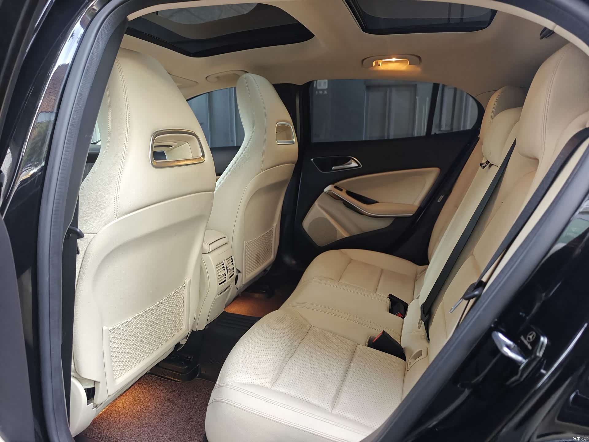 Mercedes-Benz GLA, 2020 11