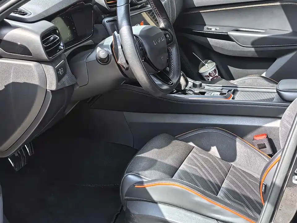 Lynk & Co 02 Hatchback