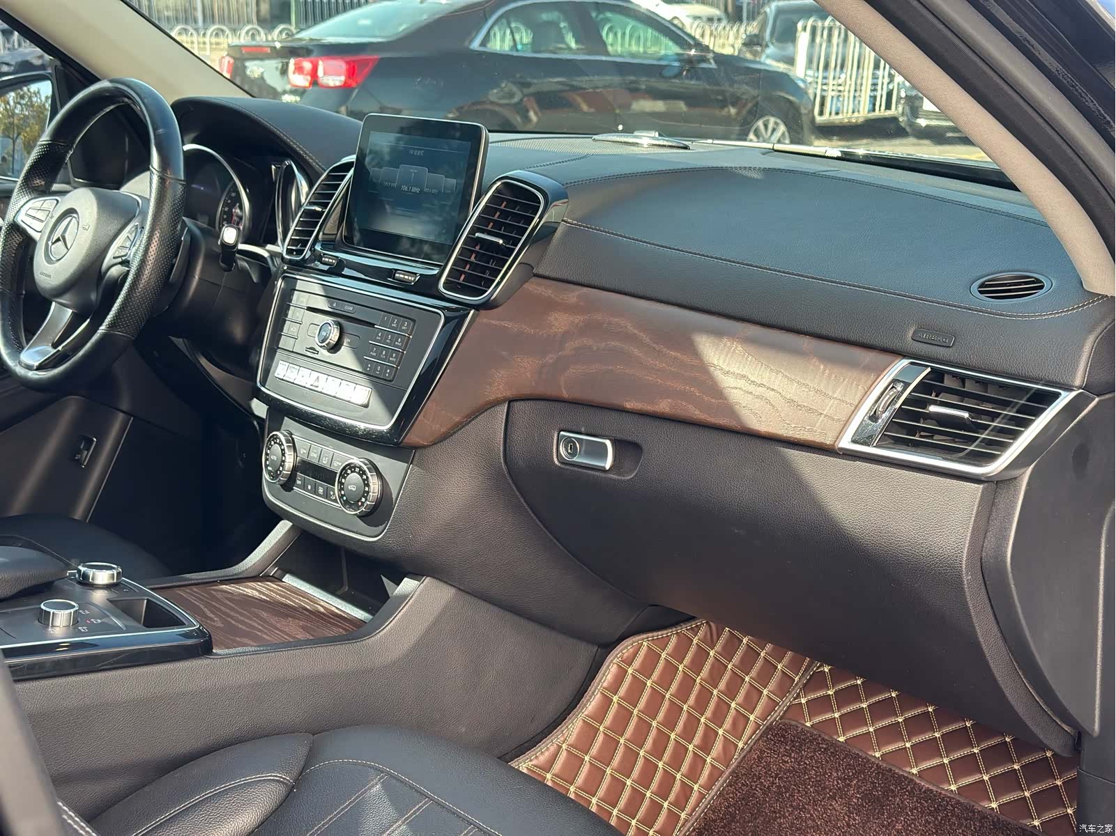 Mercedes-Benz GLE, 2018 24