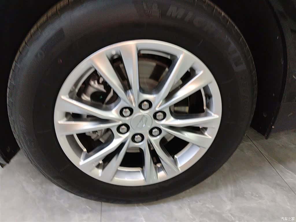 Cadillac XT5, 2023 25